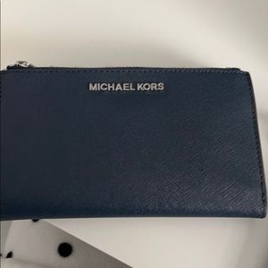 Authentic leather smartphone wallet